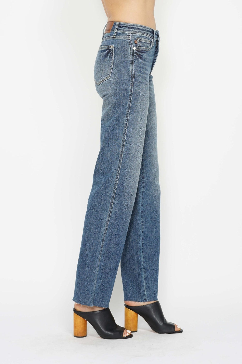 Judy Blue Mid Rise Tummy Control Vintage Straight Leg Jeans 88870