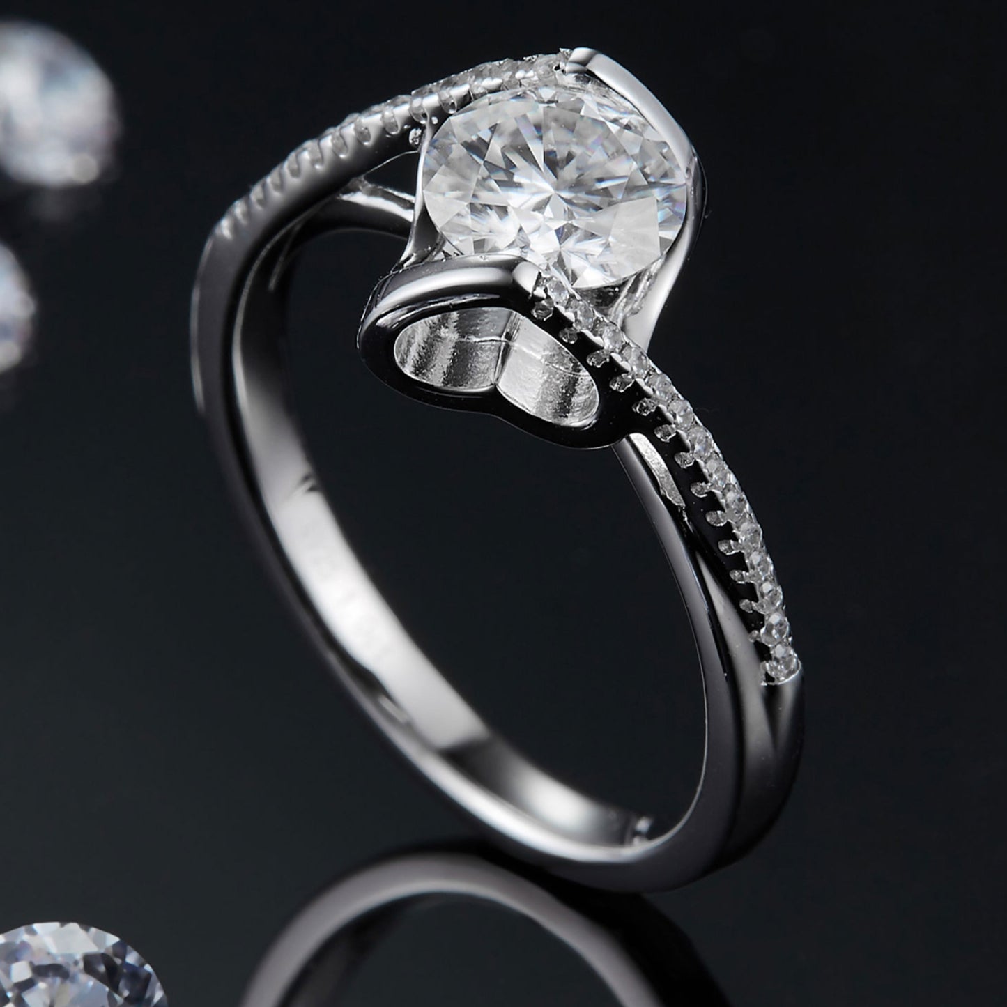 Limitless Love 1 Carat Moissanite 925 Sterling Silver Twisted Ring