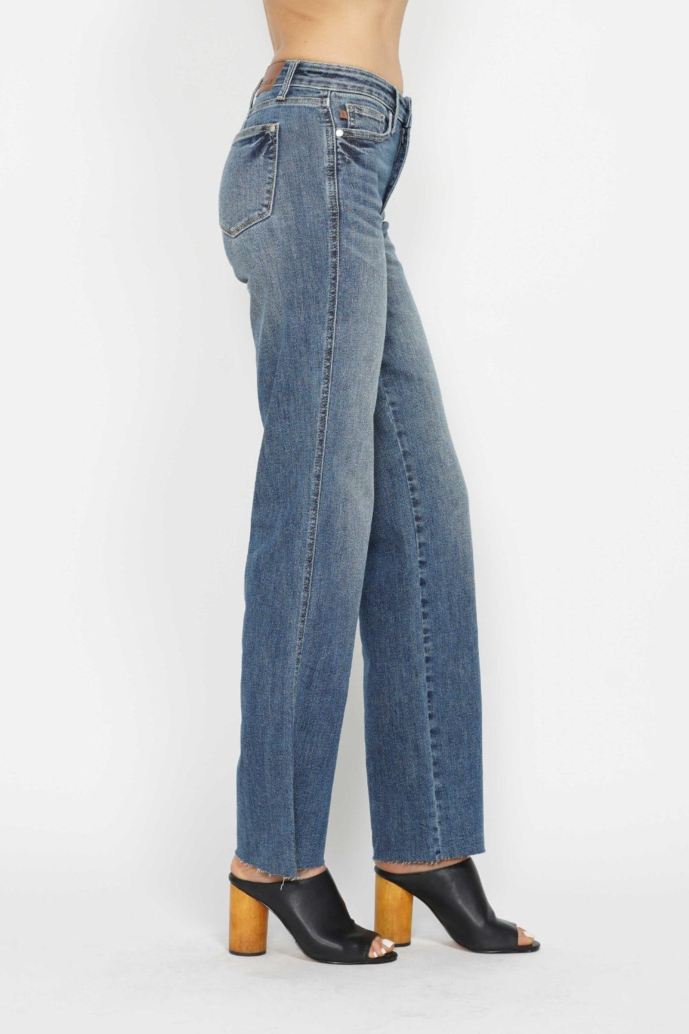 Judy Blue Mid Rise Tummy Control Vintage Straight Leg Jeans 88870