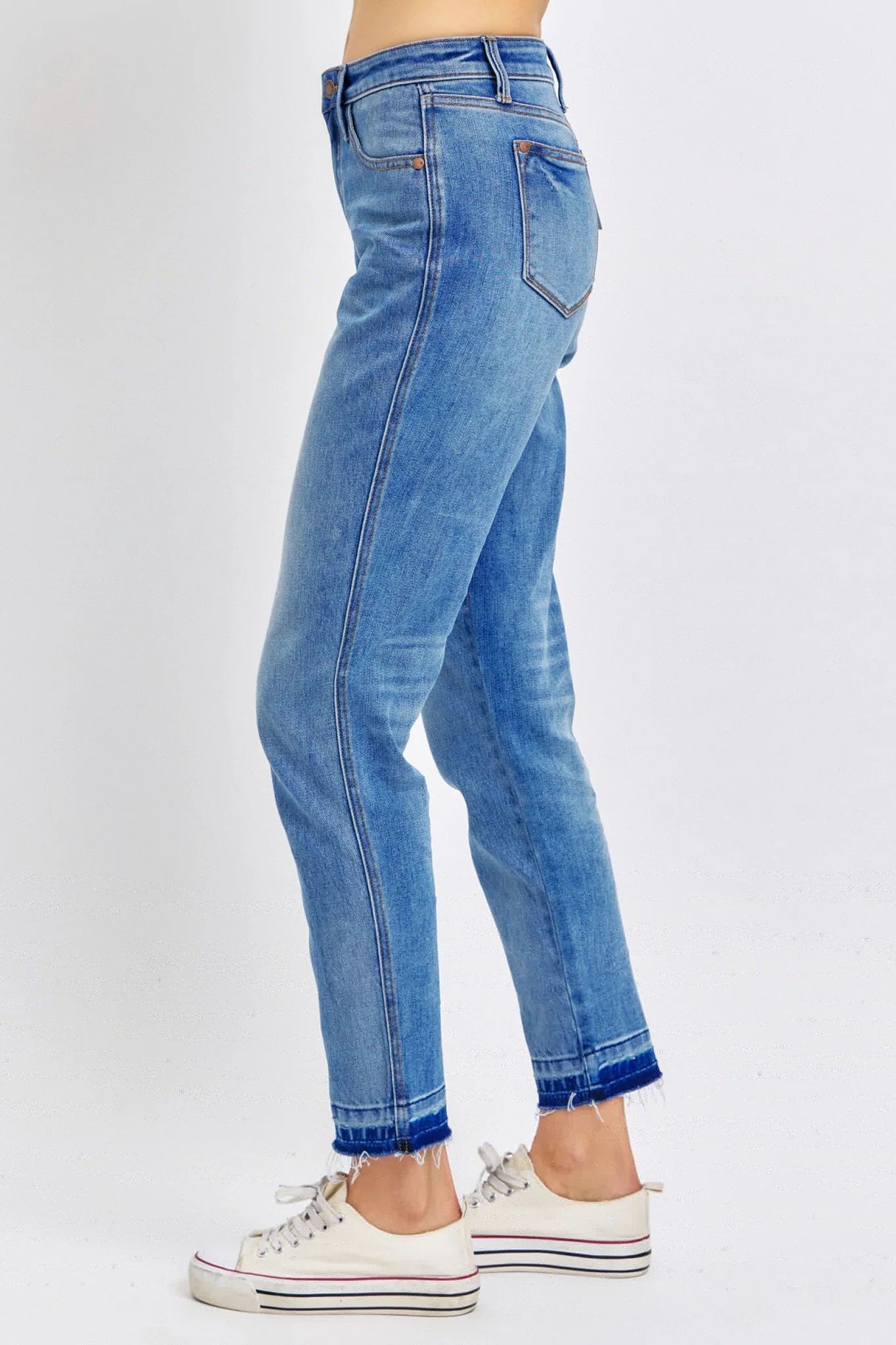 Judy Blue Mid Rise Rigid Magic Release Hem Boyfriend Jeans 88818