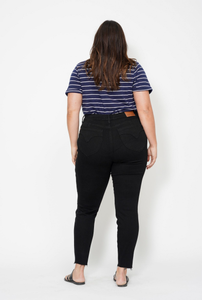 Judy Blue High Waisted Tummy Control Shield Pockets Skinny Jeans 88865