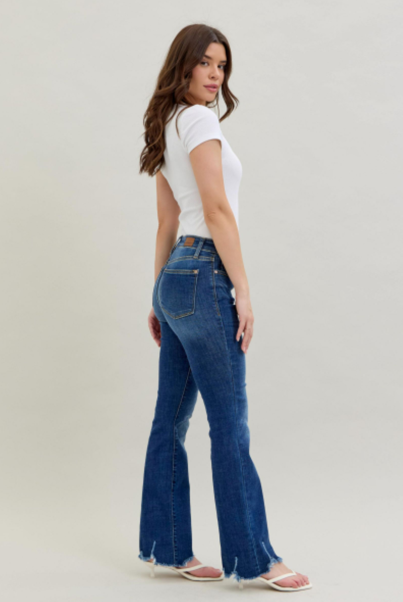 Judy Blue Mid Rise Non Distressed Raw Hem Bootcut Jeans 82519