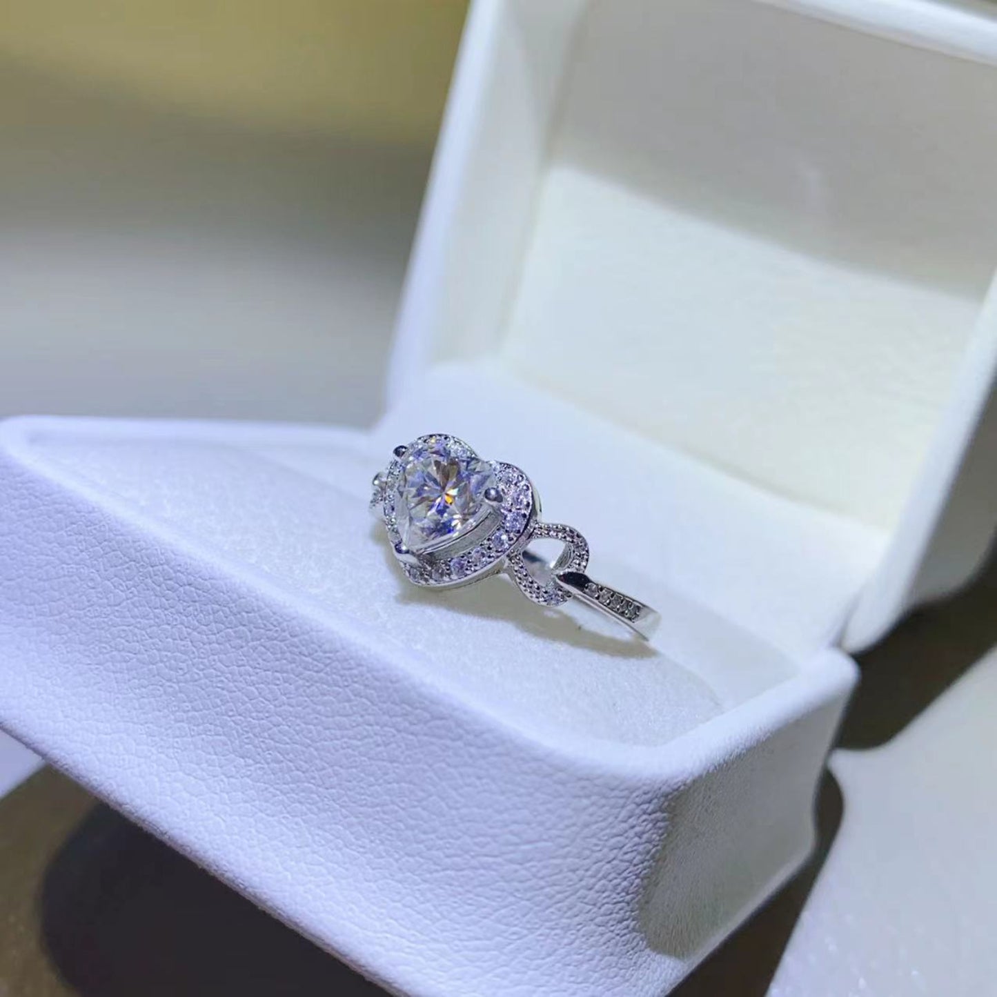 Stunning 925 Sterling Silver 1 Carat Moissanite Heart Shape Ring
