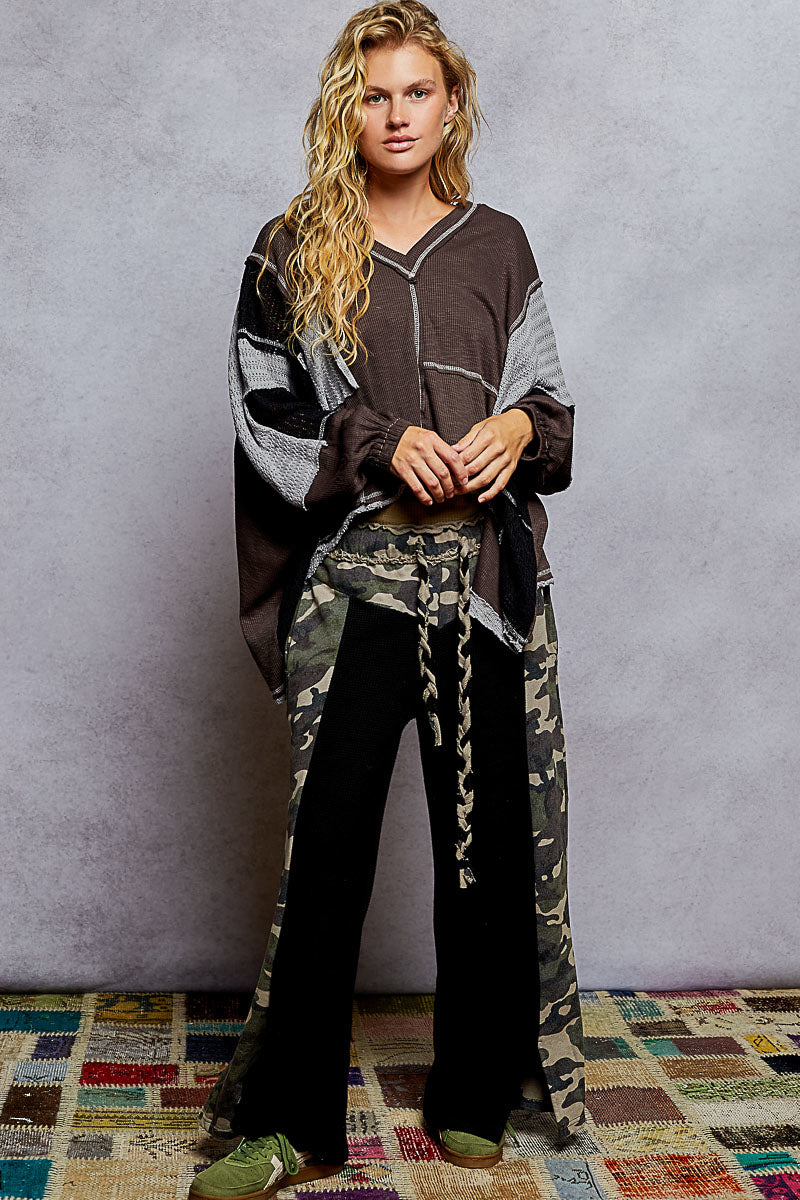 POL Oversized High-Low Hem Contrast Stitching V-Neck Top