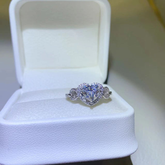 Stunning 925 Sterling Silver 1 Carat Moissanite Heart Shape Ring