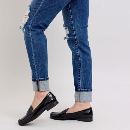 Judy Blue MR Boyfriend Fit w/Destroy, Yoke Pocket, & Faux Selvedge Cuff #82647